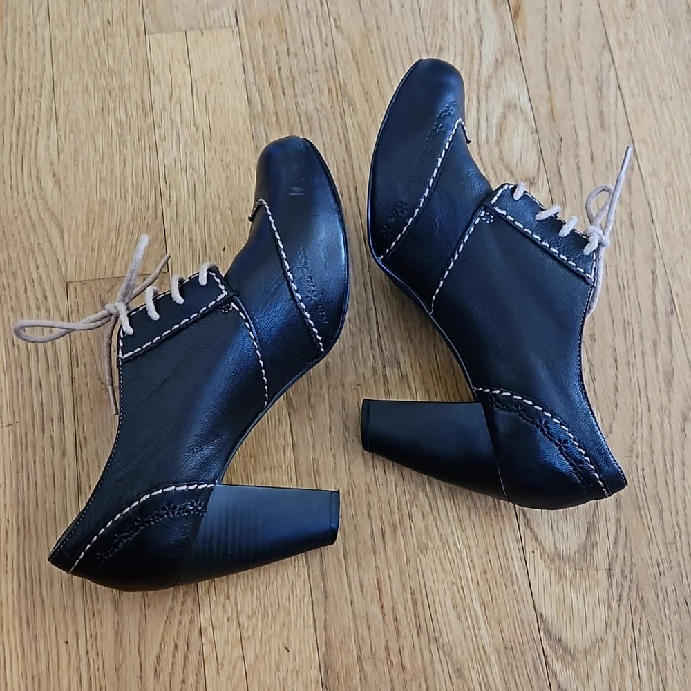 Fossil Tamiko Leather Oxford Heeled Booties 7